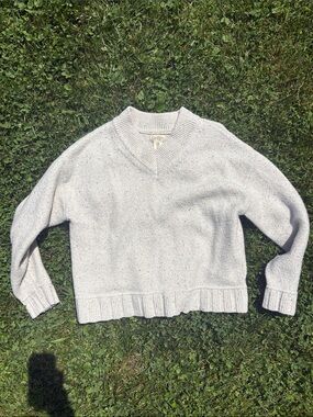 Jessica Simpson Cream Speckled V-Neck Sweater